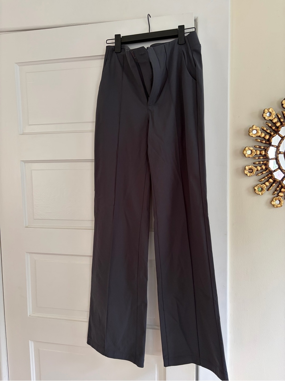 Vuori Women’s Meta Dark Charcoal Wide-Leg Pants